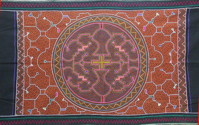 Tanya Harris’ art was influenced by Shipibo textiles. Image Source: Flickr user Howard G. Charing.