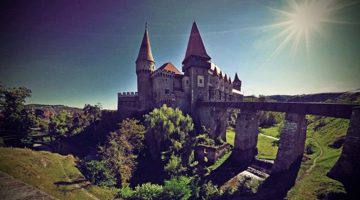 Corvin Castle at Hunedoara, Transylvania, Romania by fusion-of-horizons