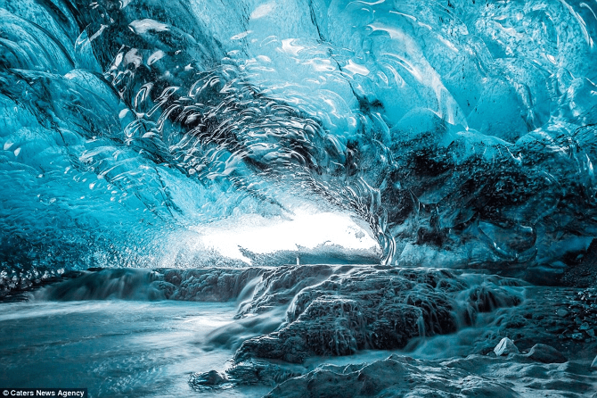 The Crystal Cave - Iceland's glacial lagoon