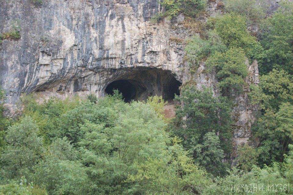Šalitrena Cave