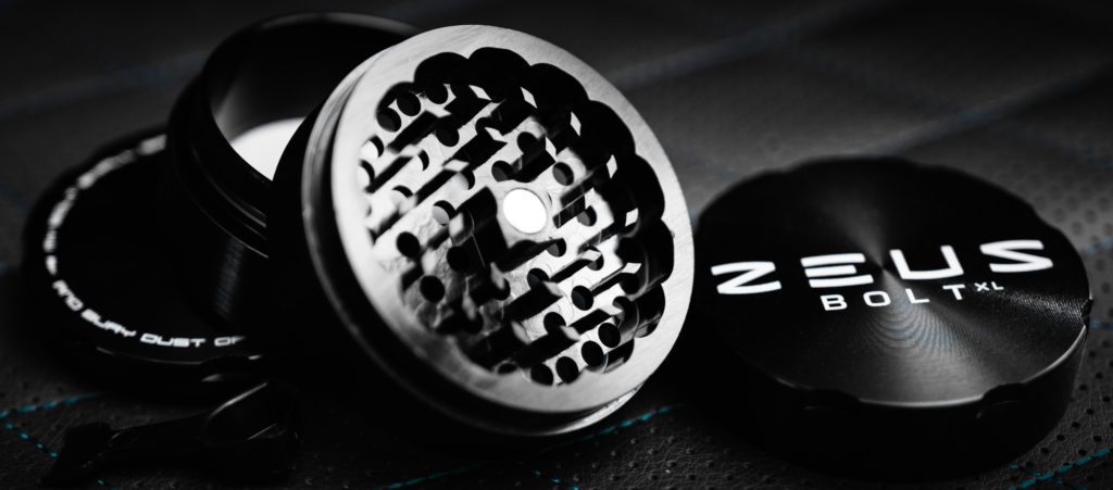 Zeus Bolt XL grinder